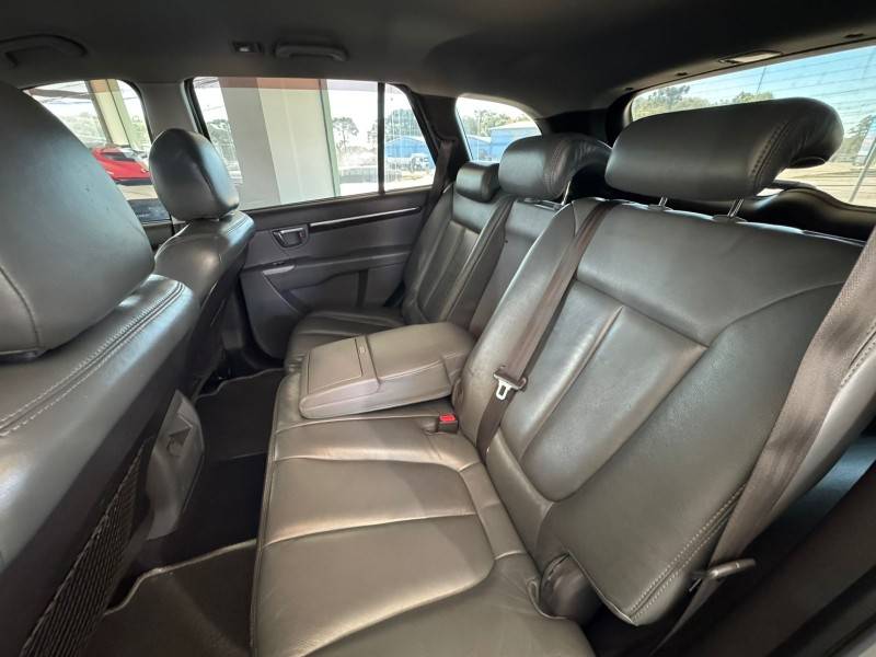 HYUNDAI - SANTA FÉ - 2010/2011 - Prata - R$ 50.900,00