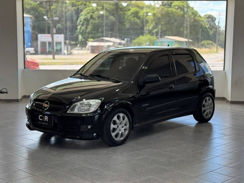 CHEVROLET - CELTA - 2008/2009 - Preta - R$ 24.900,00