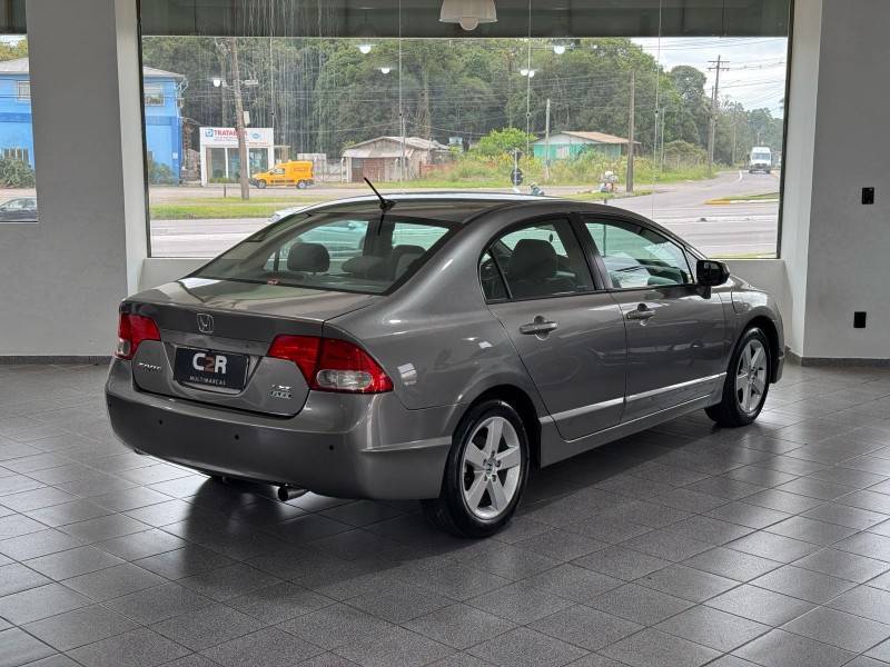 HONDA - CIVIC - 2011/2011 - Cinza - R$ 55.900,00