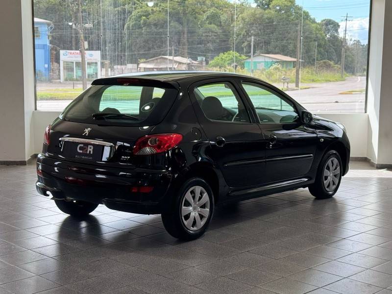 PEUGEOT - 207 - 2011/2012 - Preta - R$ 24.900,00