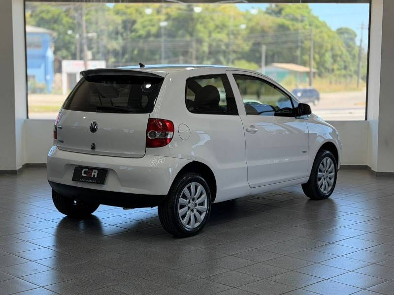 VOLKSWAGEN - FOX - 2009/2009 - Branca - R$ 24.900,00