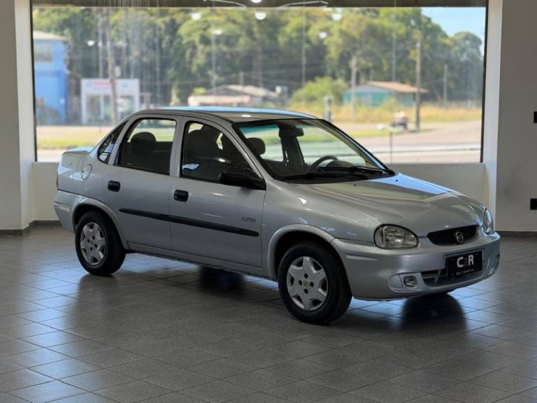 CHEVROLET - CORSA - 2007/2008 - Prata - R$ 18.900,00