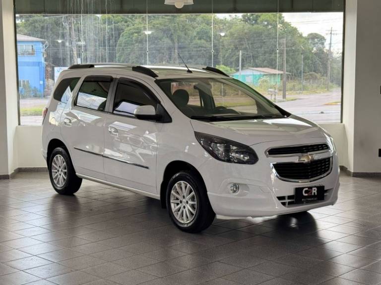 CHEVROLET - SPIN - 2015/2016 - Branca - R$ 46.900,00