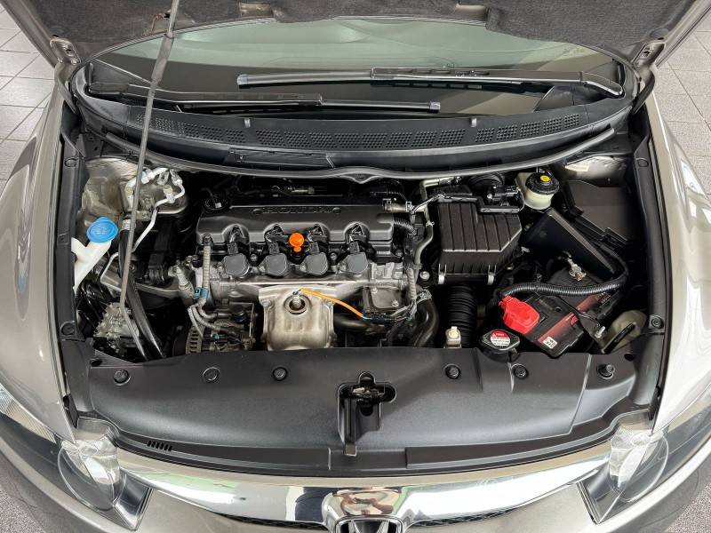 HONDA - CIVIC - 2011/2011 - Cinza - R$ 55.900,00