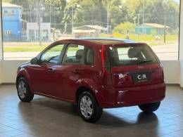 FORD - FIESTA - 2012/2013 - Vermelha - R$ 31.900,00