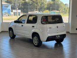 FIAT - UNO - 2017/2018 - Branca - R$ 40.900,00