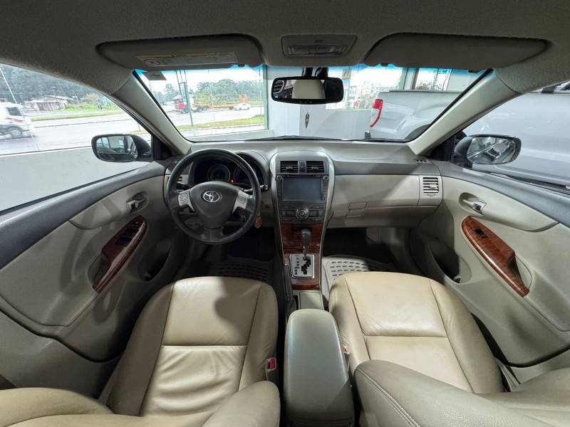 TOYOTA - COROLLA - 2009/2010 - Preta - R$ 54.900,00