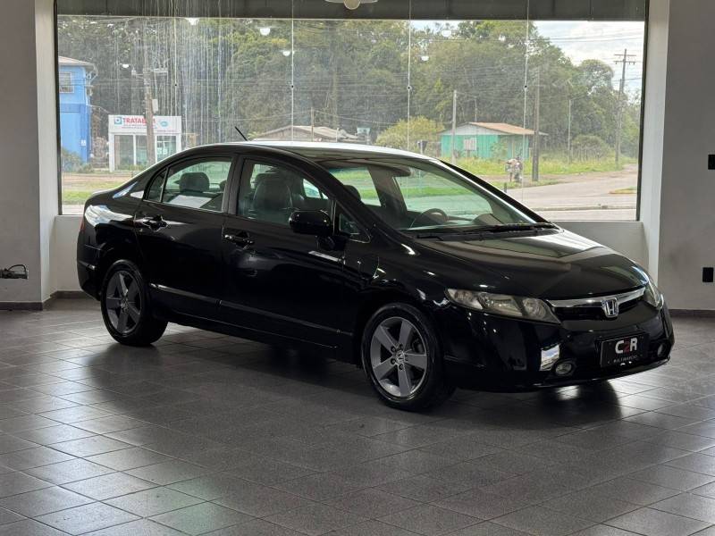 HONDA - CIVIC - 2008/2008 - Preta - R$ 43.900,00