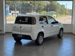 FIAT - UNO - 2017/2018 - Branca - R$ 40.900,00