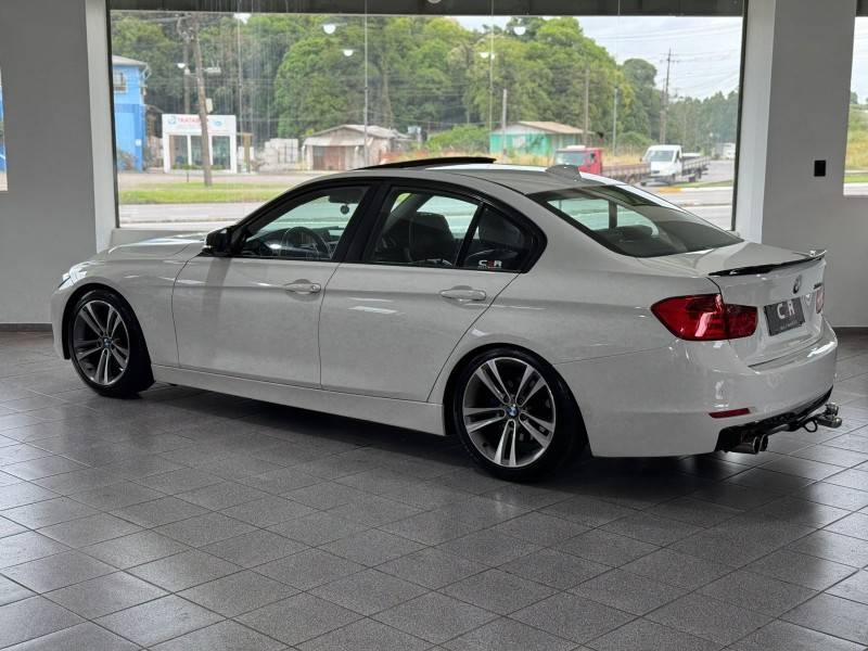 BMW - 328I - 2013/2013 - Branca - R$ 109.900,00