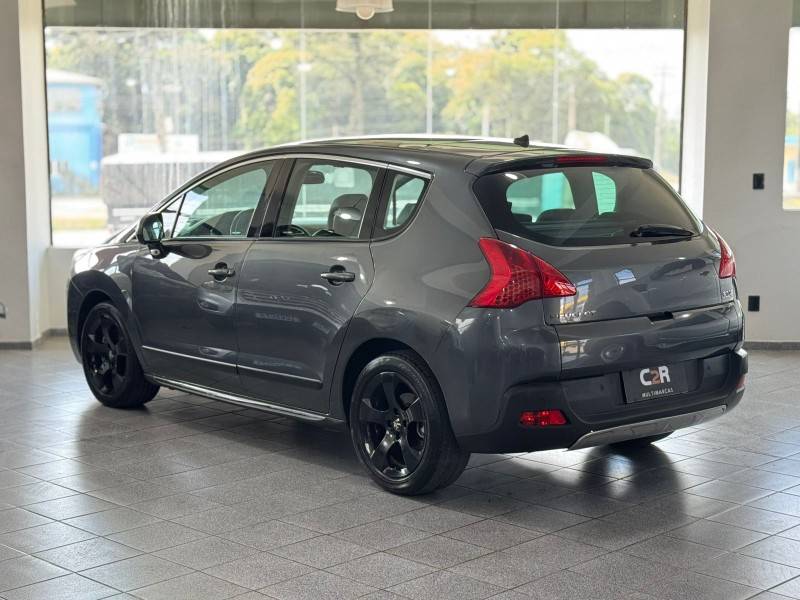 PEUGEOT - 3008 - 2011/2011 - Cinza - R$ 39.900,00
