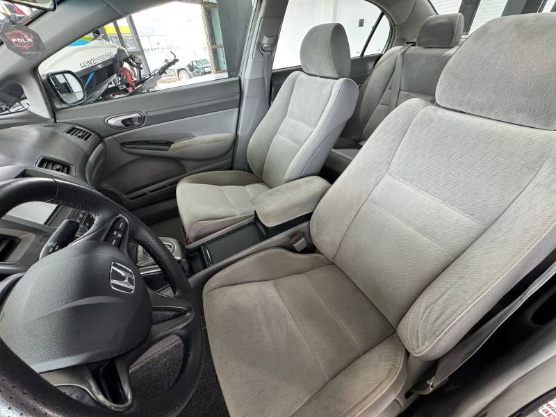 HONDA - CIVIC - 2011/2011 - Cinza - R$ 55.900,00