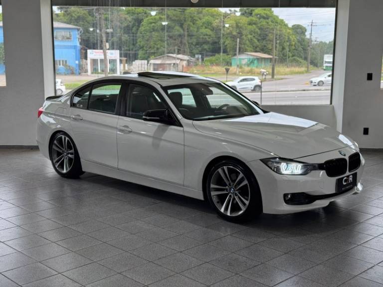 BMW - 328I - 2013/2013 - Branca - R$ 109.900,00