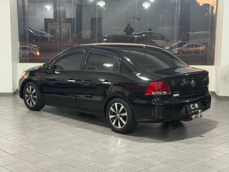 VOLKSWAGEN - VOYAGE - 2009/2009 - Preta - R$ 25.900,00