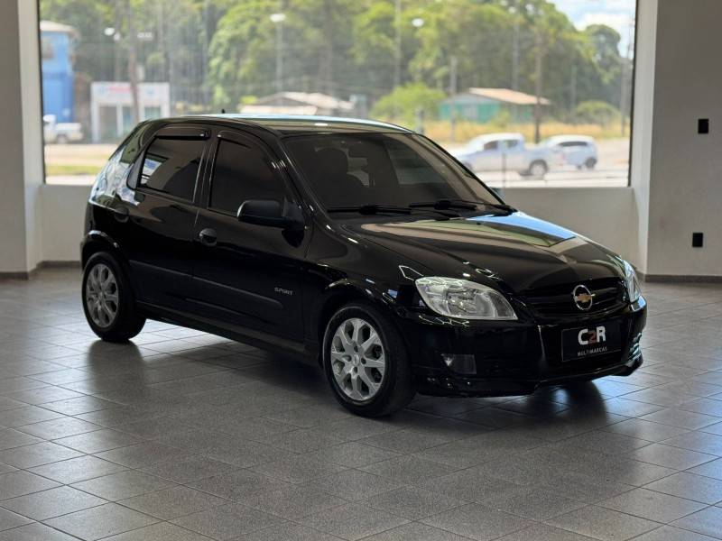 CHEVROLET - CELTA - 2008/2009 - Preta - R$ 24.900,00