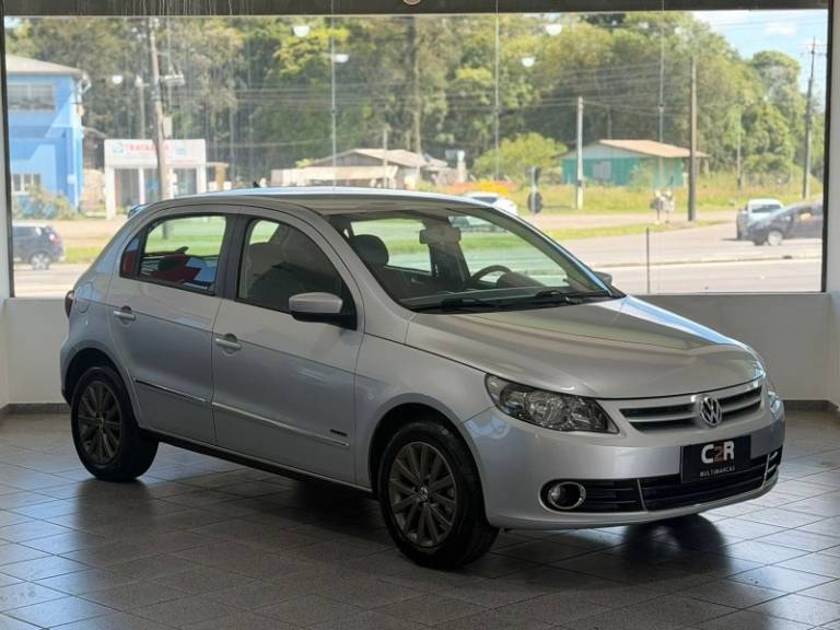 VOLKSWAGEN - GOL - 2010/2010 - Prata - R$ 33.900,00