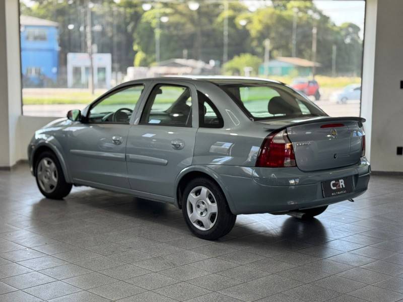 CHEVROLET - CORSA - 2002/2003 - Cinza - R$ 24.900,00