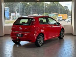 FIAT - PUNTO - 2010/2011 - Vermelha - R$ 37.900,00