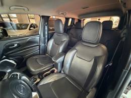 JEEP - RENEGADE - 2015/2016 - Branca - R$ 78.900,00