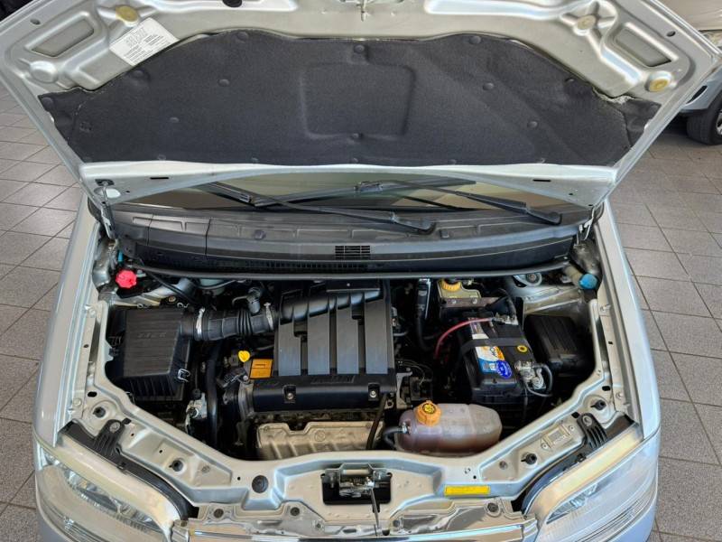 FIAT - IDEA - 2009/2010 - Prata - R$ 31.900,00