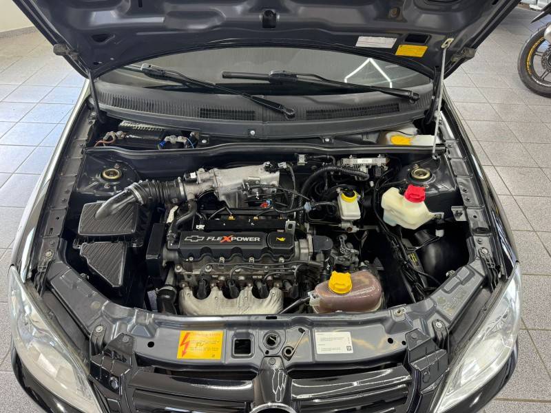 CHEVROLET - CELTA - 2008/2009 - Preta - R$ 24.900,00