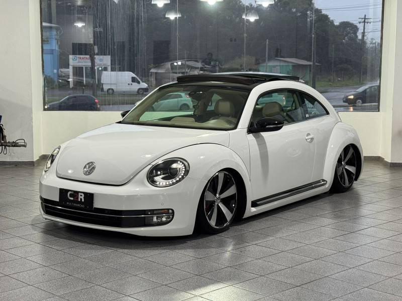 VOLKSWAGEN - FUSCA - 2013/2013 - Branca - R$ 109.900,00