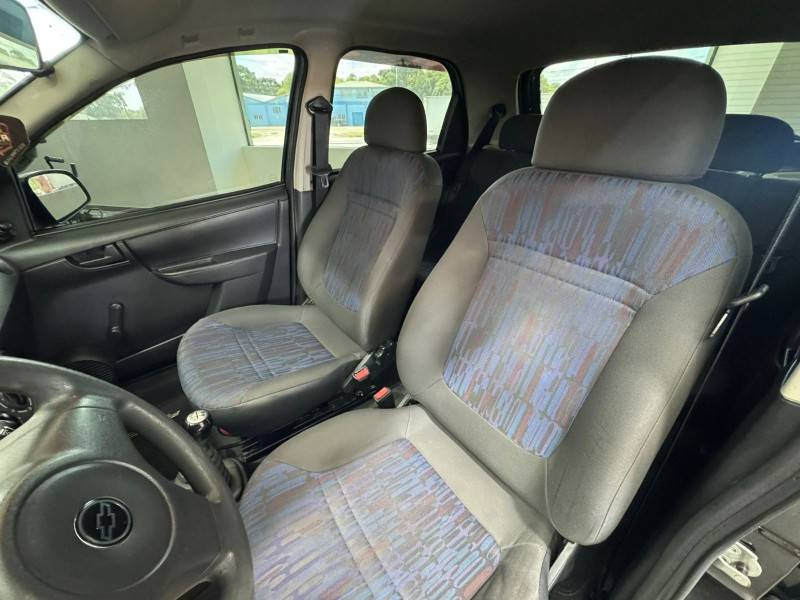 CHEVROLET - CELTA - 2008/2009 - Preta - R$ 24.900,00