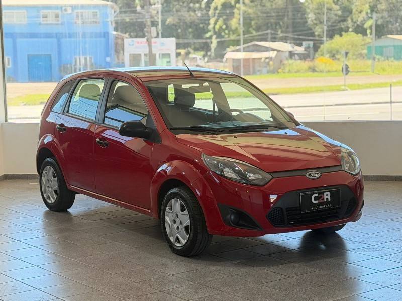 FORD - FIESTA - 2012/2013 - Vermelha - R$ 31.900,00