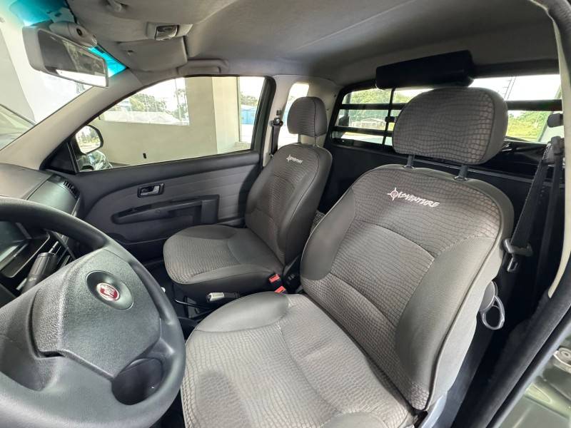 FIAT - STRADA - 2011/2011 - Verde - R$ 48.900,00