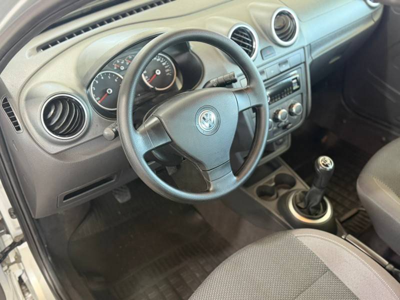 VOLKSWAGEN - GOL - 2010/2010 - Prata - R$ 33.900,00