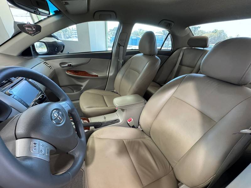 TOYOTA - COROLLA - 2009/2010 - Preta - R$ 60.900,00