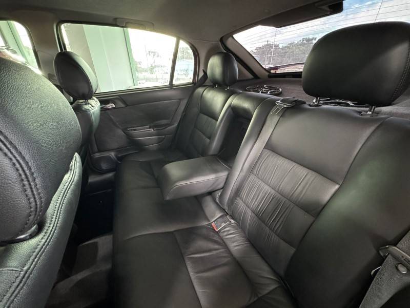 CHEVROLET - ASTRA - 2004/2004 - Vermelha - R$ 37.900,00