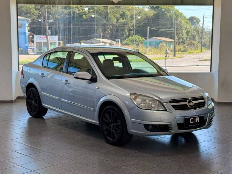 CHEVROLET - VECTRA - 2006/2006 - Prata - R$ 31.900,00