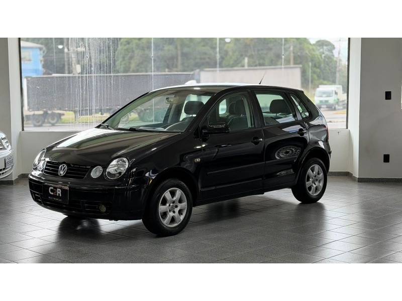 VOLKSWAGEN - POLO - 2003/2003 - Preta - R$ 23.900,00